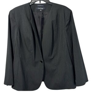 Evan-Picone Blazer Black Pinstripe Collarless Stretch in Size 18W  EUC‎